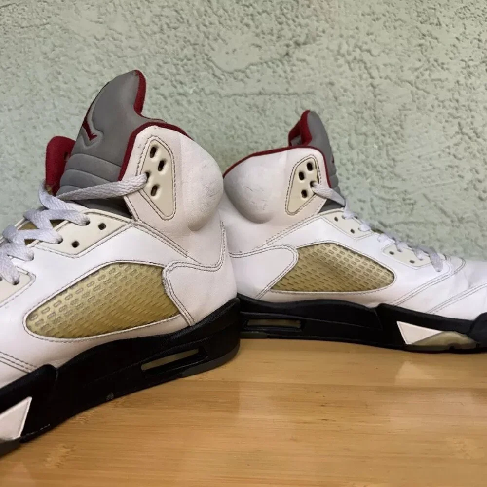 Size 12 - Jordan 5 Retro Fire Red 2013 136027-100‎
